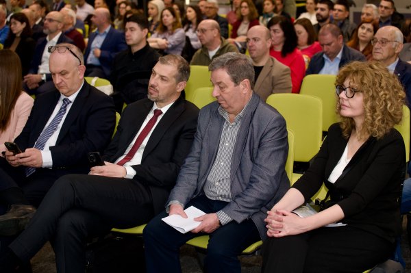 Снимка: Investor Media Group